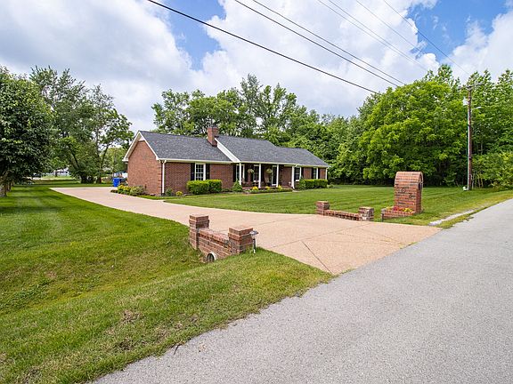 2nd image of 303 Stephanie Dr