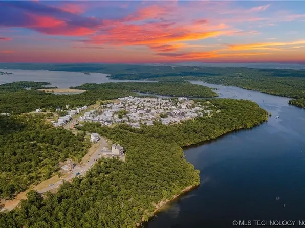 119 Greenway Carlton Lndg, Eufaula, OK 74432