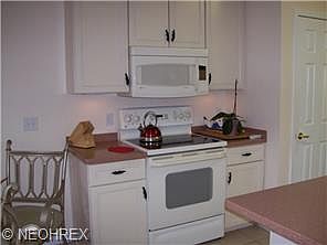 2nd image of 18340 River Valley Blvd