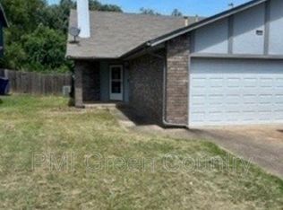 4717 S Ironwood Ave W, Broken Arrow, OK 74011