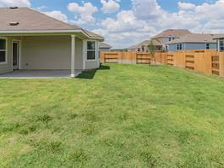 204 Rollingwood Dr — Photo 32