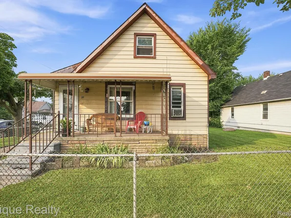 75 E Cicotte St, River Rouge, MI 48218