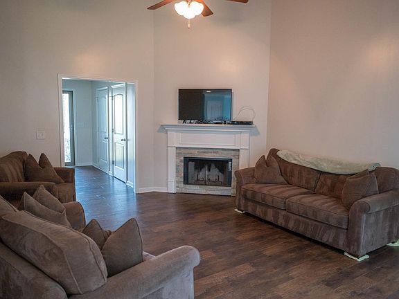 5th image of 1209 Aretha Dr