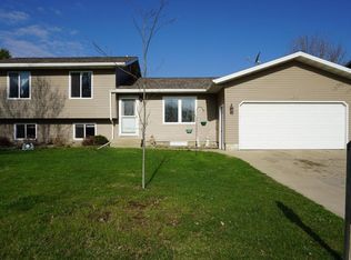 401 6th Ave NE, Kasson, MN 55944