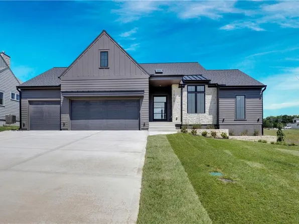 11706 W 181st Ter, Overland Park, KS 66221