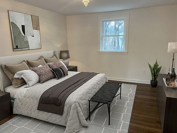 3rd image of 71 Tamarack Rd