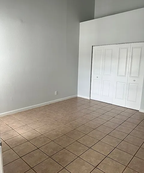 Armenia Gables Cir — Photo 30