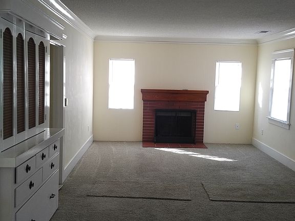 Living and dining area