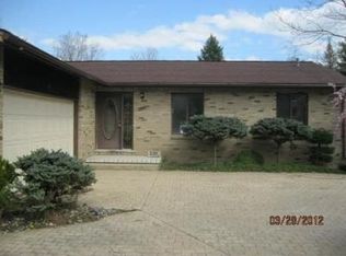 31201 Olmstead Rd, Rockwood, MI 48173