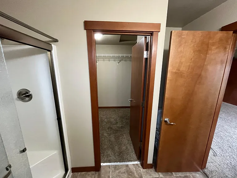 1668 Lexi Loop — Photo 7