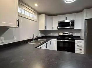 1287 Cartier Blvd, Peterborough, ON K9H6S4