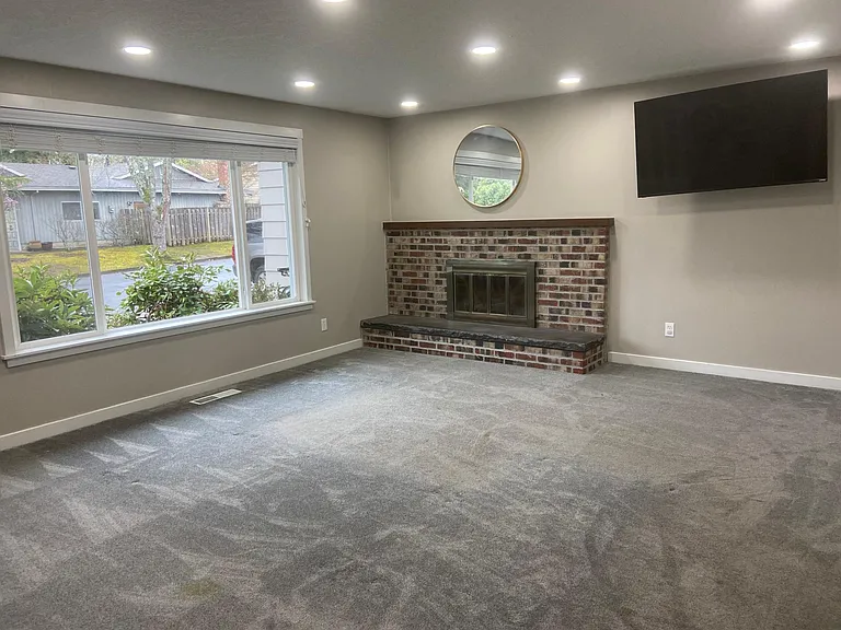 5835 SW 205th Ave — Photo 9