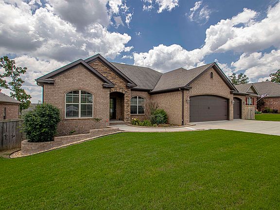 3rd image of 8801 Trail Creek Dr