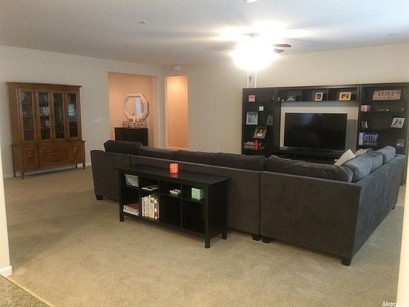 2nd image of 7529 Nuncia Ct