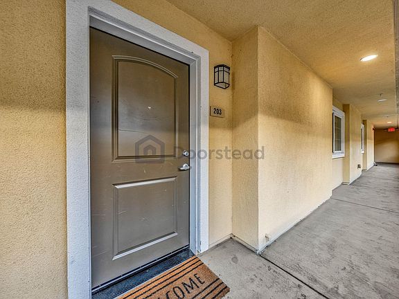 5th image of 641 Cedar St Unit 203