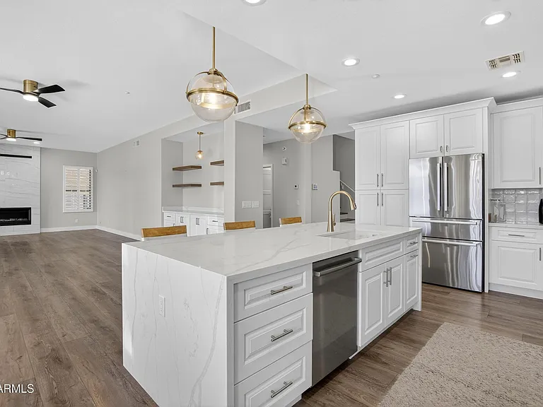 10587 E Sheena Dr — Photo 15