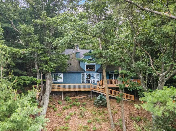 9367 N Lorraine Dr, Pentwater, MI 49449