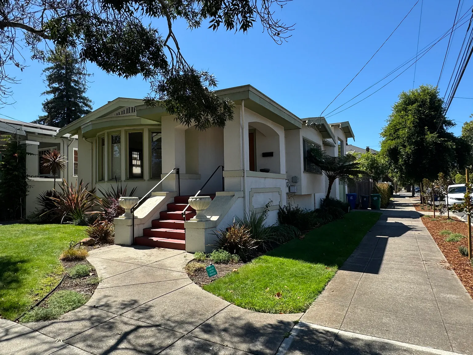 3 bed, $4,300 — Photo 2