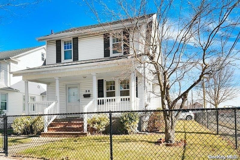 1st image of 36 Herkomer Street