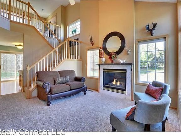 3rd image of 12444 Johnson St NE