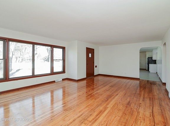 4th image of 12401 S May St