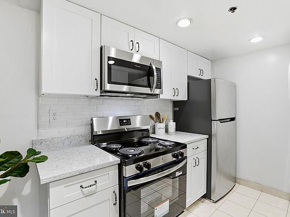 5th image of 5911 Edsall Rd APT 511