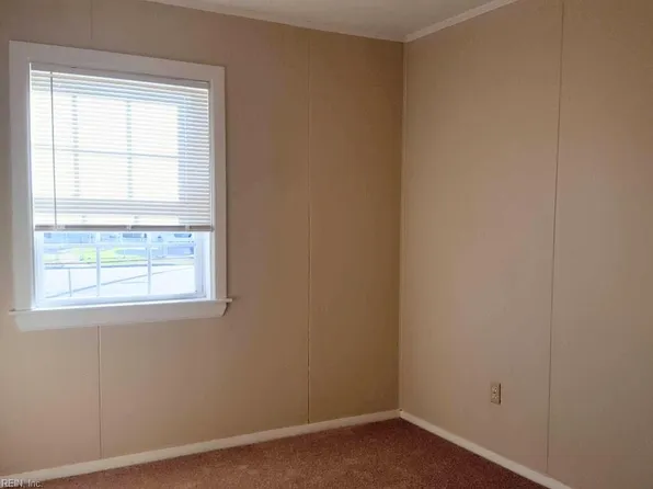 1817 Somerville Dr, Hampton, VA 23663