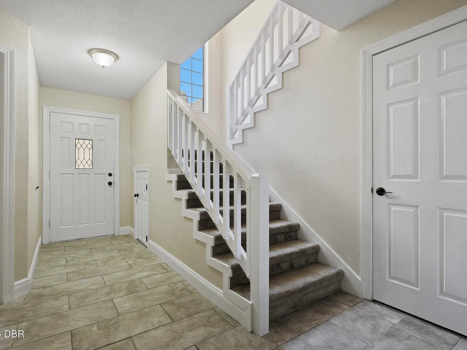 3 bed, 2.5 bath, 1875 sqft, $2,550 — Photo 4