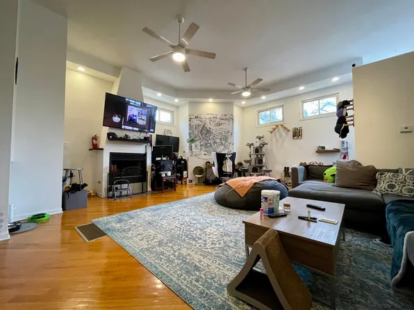 1481 W Huron St #Sf, Chicago, IL 60642