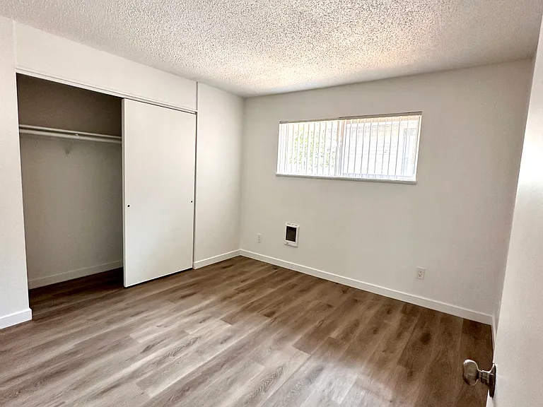 5331-5335 NE 24th Ave #5331 — Photo 7