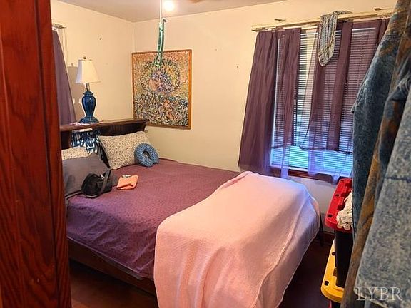 5th image of 1554 Augusta St