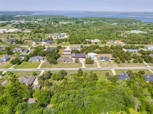 166 Guy Ln, Pottsboro, TX 75076