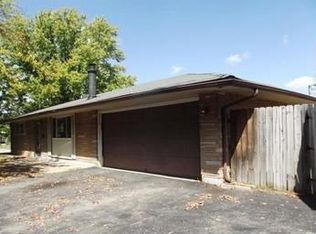 261 Gibbons Rd, Dayton, OH 45449