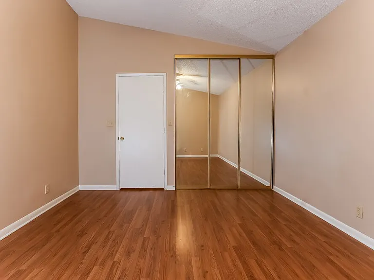 21080 Woodspring Ave — Photo 11