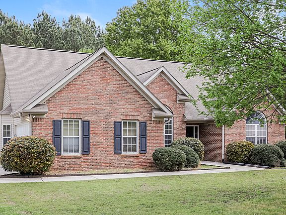 3rd image of 217 Whitney Ln
