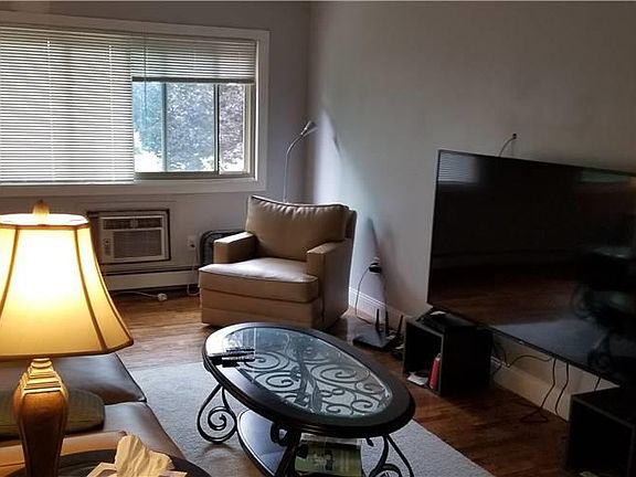 4th image of 2453 Union Blvd APT 12B