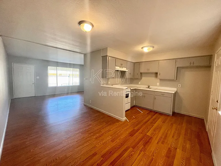 10400 N Lower Sacramento Rd #C — Photo 4