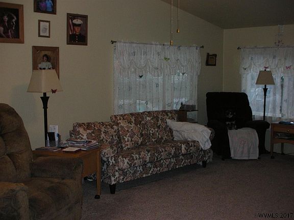 5th image of 301 N 18th St