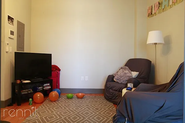 Rented by Rennit Inc. | media 45