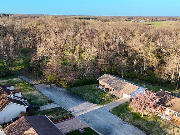 4th image of 4421 Thadway Dr