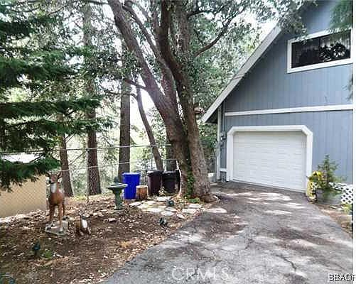 2nd image of 955 Chillon Dr