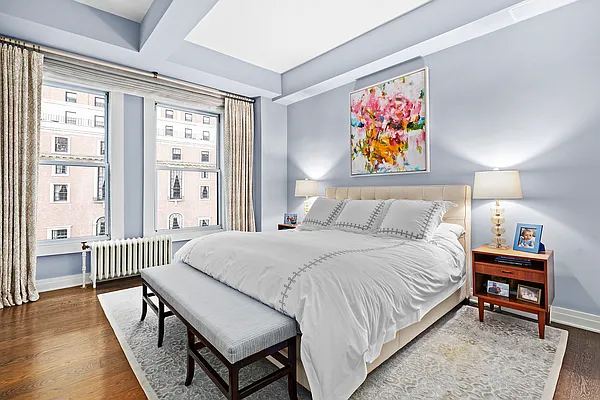 Sold by Douglas Elliman | media 20