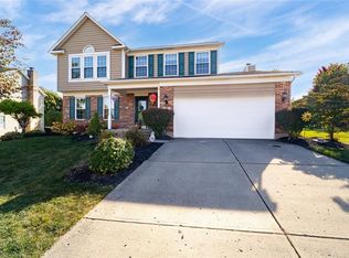 70 Berryhill Ct, Springboro, OH
