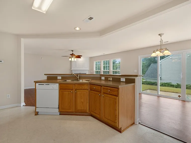 5020 Babbling Brook Dr — Photo 10
