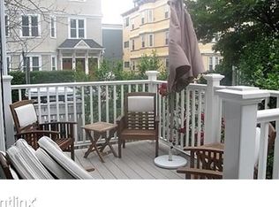 577 Putnam Ave, Cambridge, MA 02139
