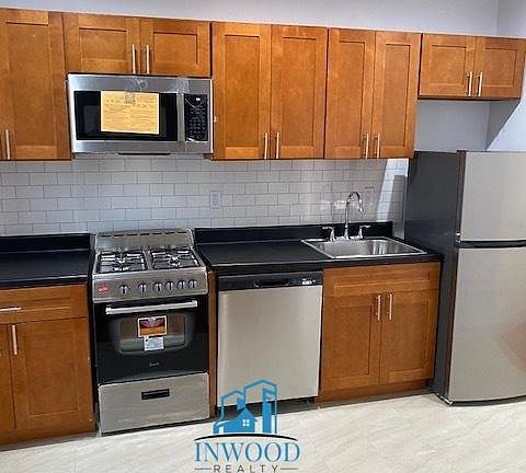 2nd image of 2504 Olinville Ave #4