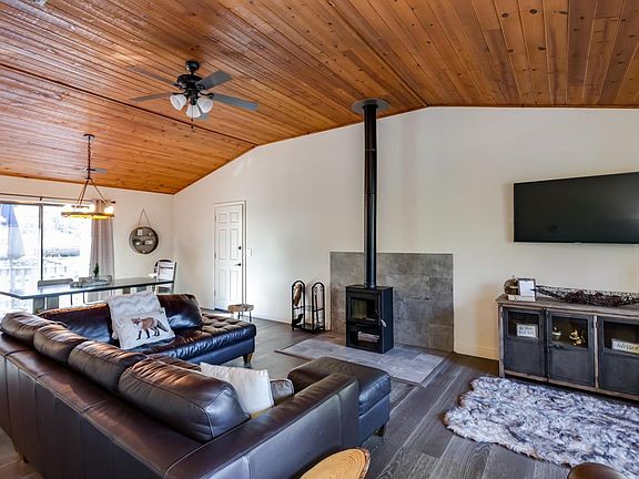 5th image of 19338 James Cir