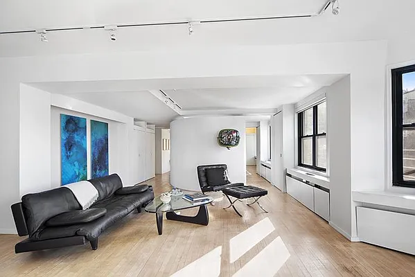 Sold by Buchbinder & Warren | media 16