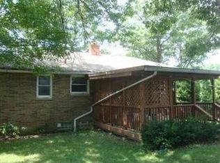 5647 Briarcliff Dr, Garfield Heights, OH 44125