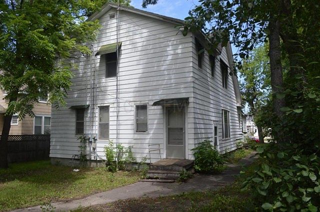 2nd image of 1320 2nd Ave N